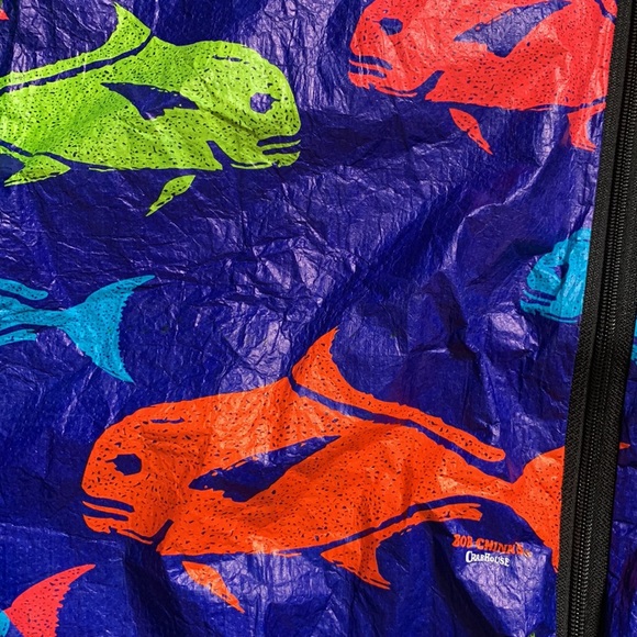 Bob Chinn’s Crabhouse Tyvek Fish Jacket - Picture 2 of 9